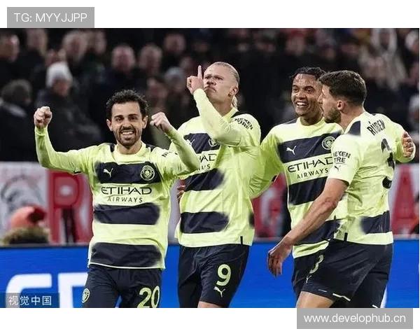 曼城中场从多点组织转向单点依赖,战术结构与比赛控制力面临新考验 曼城中场从多点组织转向单点依赖,战术结构与比赛控制力面临新考验