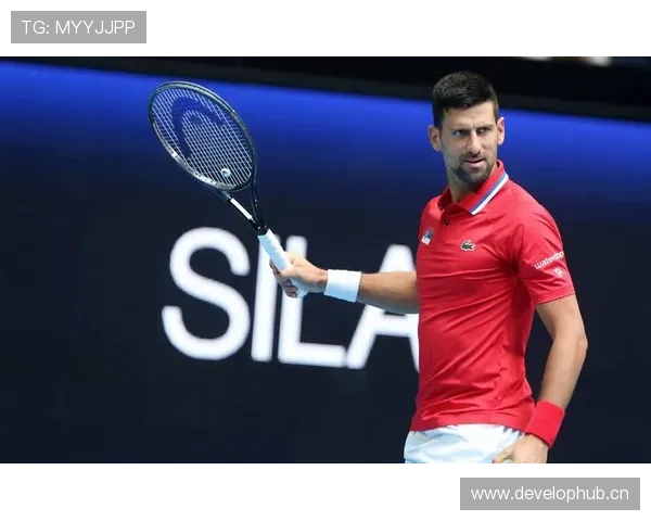 德约科维奇点杯咖啡，账单能付我整年网费