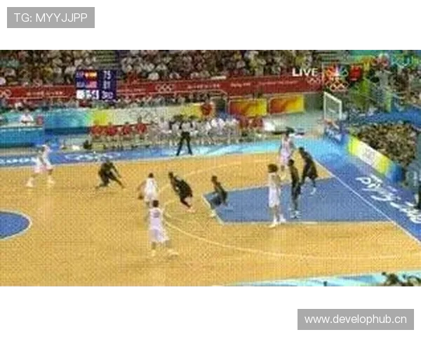 视频回放判罚规则是什么?详解NBA与FIBA的判罚标准与适用场景 视频回放判罚规则是什么?详解NBA与FIBA的判罚标准与适用场景